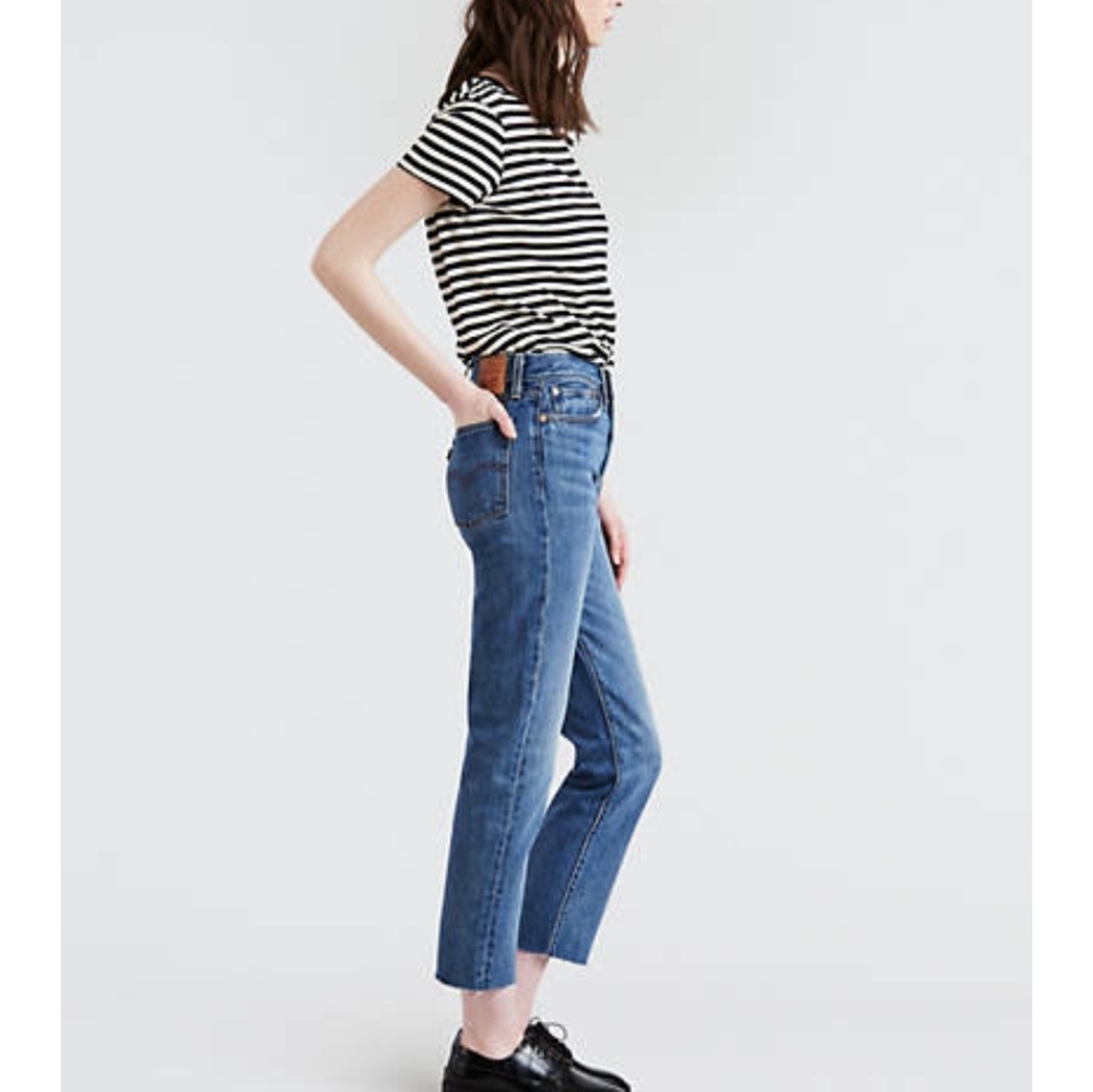 Levi's Wedgie Fit High Rise Straight Leg Jeans - Picture 3 of 7